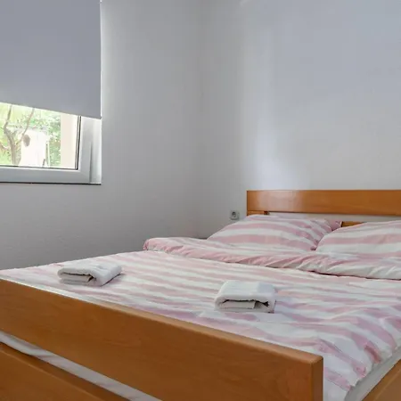 Tusla 2 By Interhome Vir